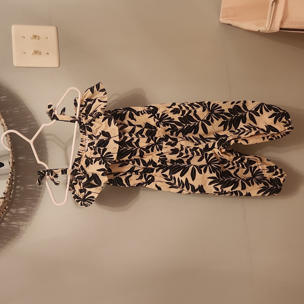 Janie and jack romper size 18-24 months